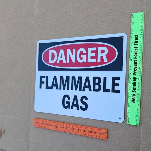 "Danger Flammable Gas"  10" x 14" Highly Reflective Metal sign - Picture 2 of 8